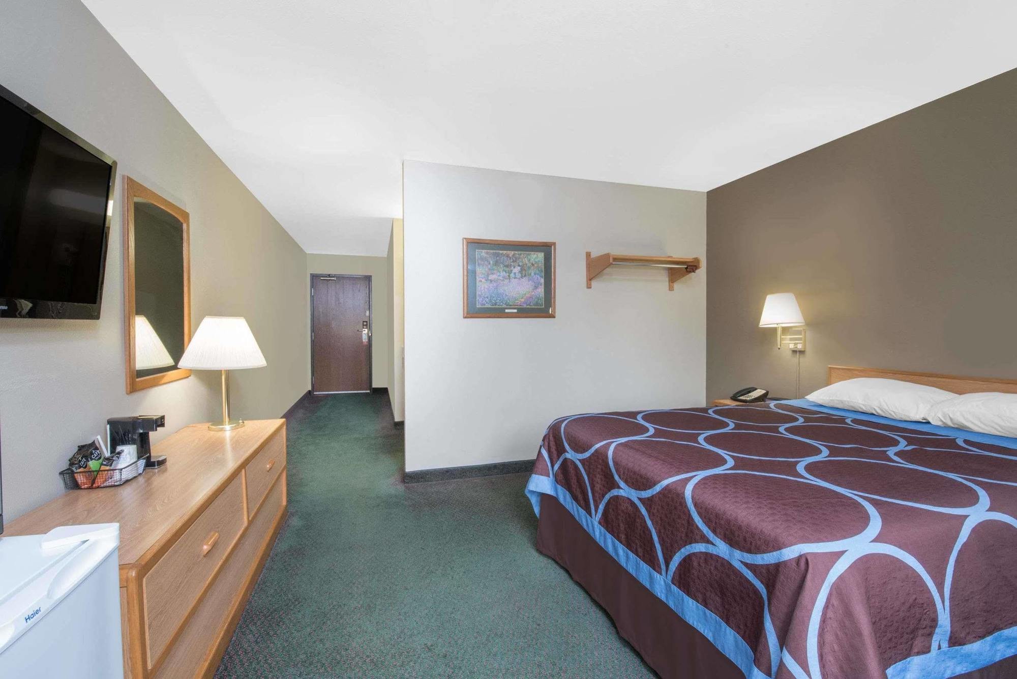 Northwoods Inn And Suites Ely 외부 사진